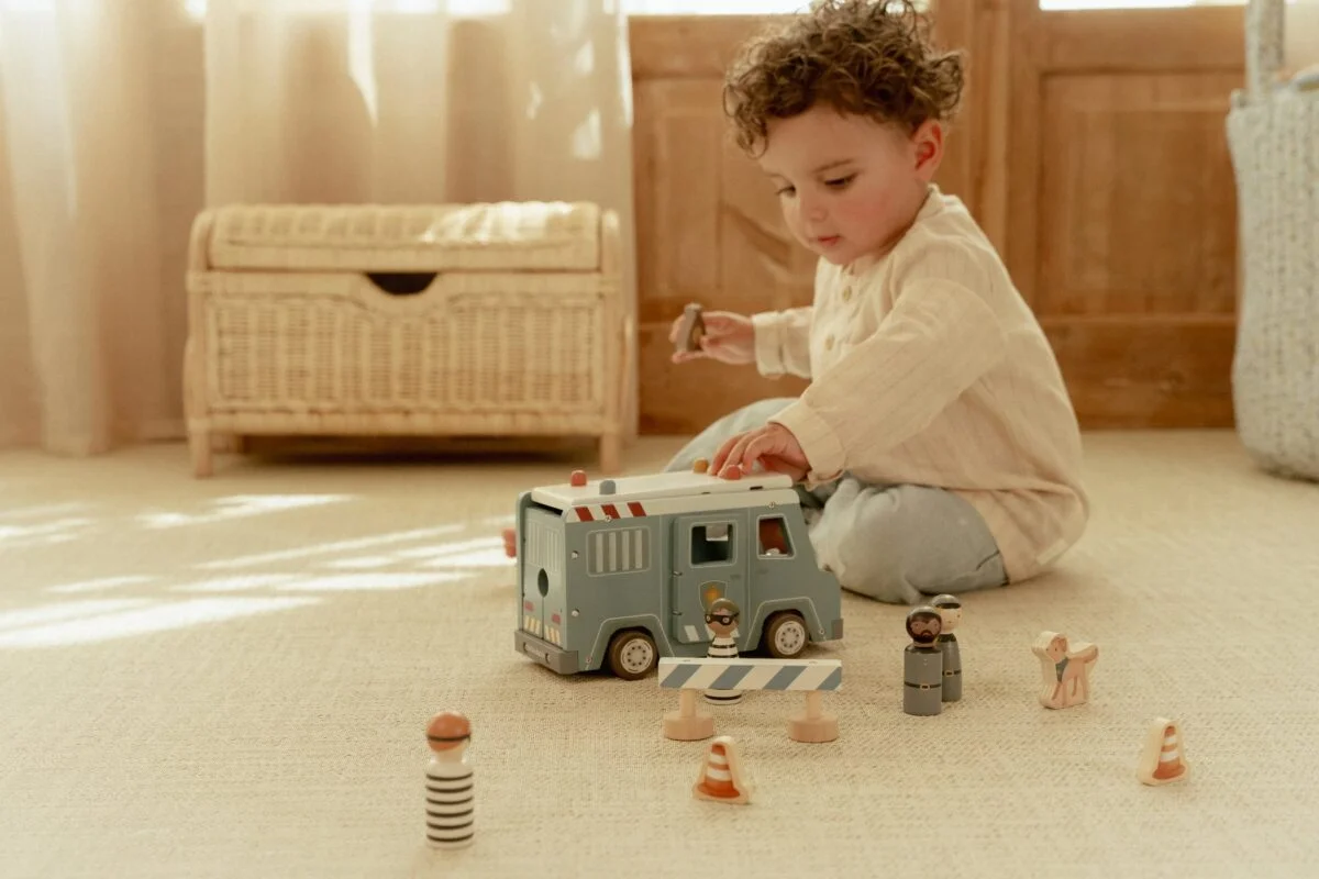 Little Dutch Medinis policijos furgonas - Image 7
